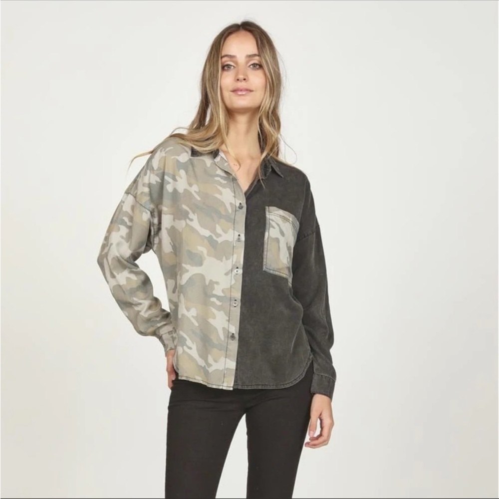 NWT Anthropologie Vintage Havana Tencel Colorblock Black & Camo Shirt Size Small